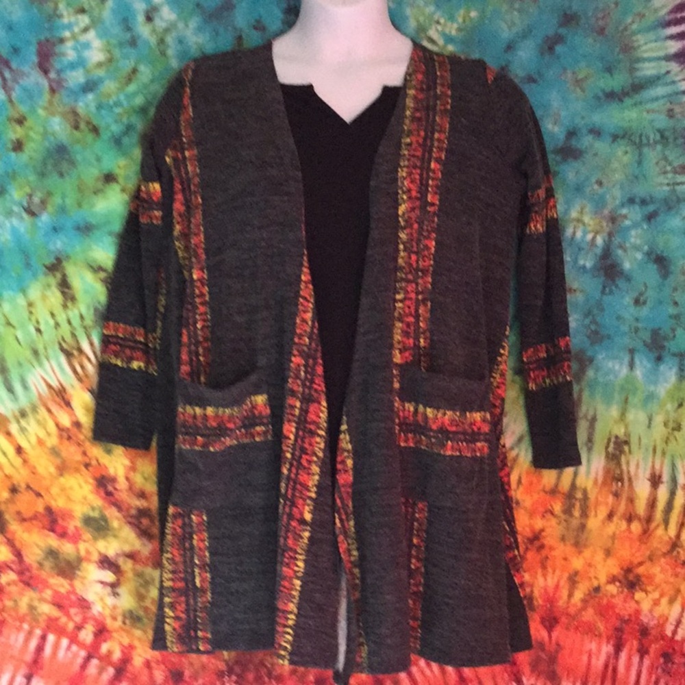 LulaRoe Sweater gray long sleeve.